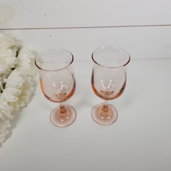 Vintage Pink Hurricane Depression Wine Glass Set of 2, Goblet, Art Deco, Retro - Picture 3 of 8
